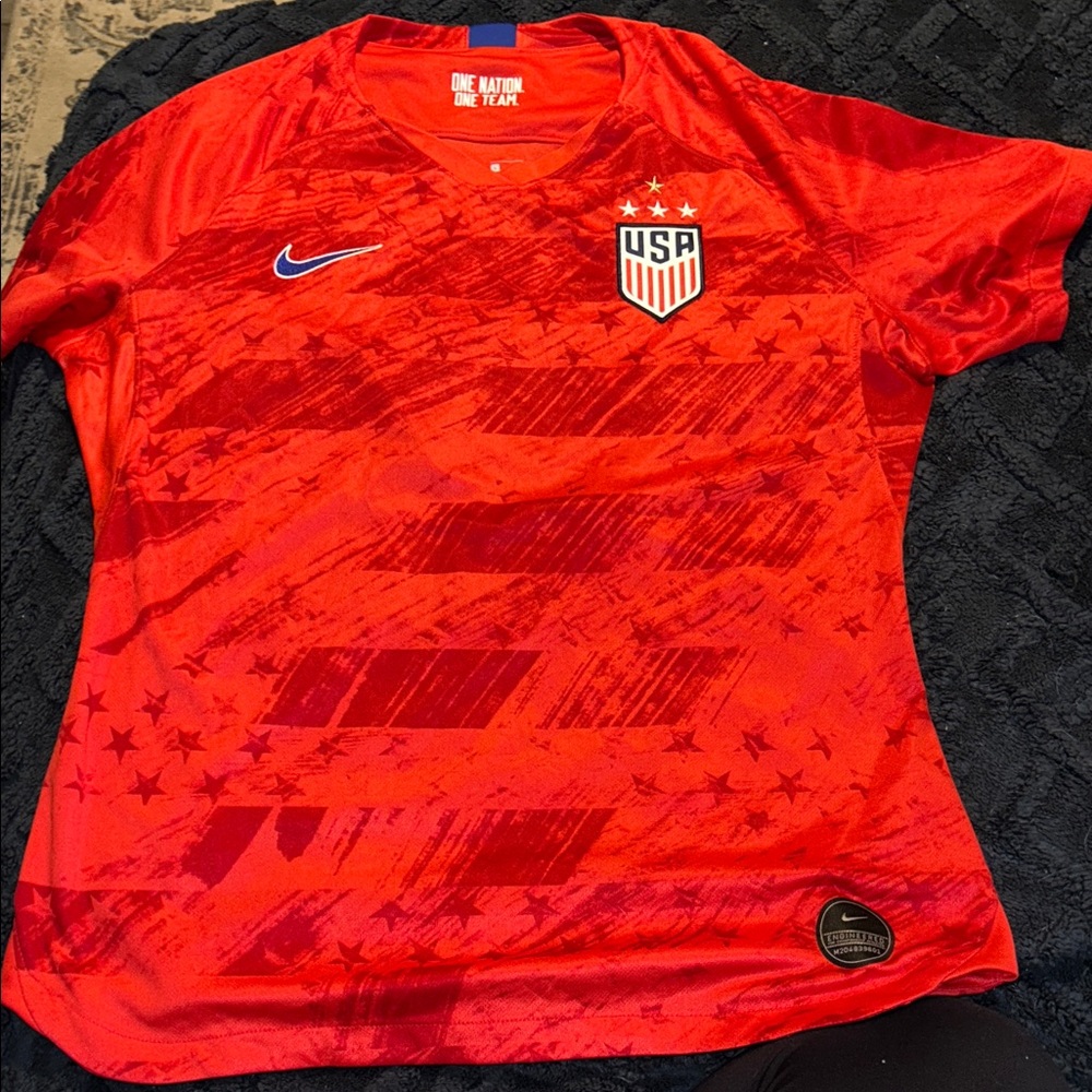 Nike Red USA Women’s Soccer - Morgan #13 Shirt-L